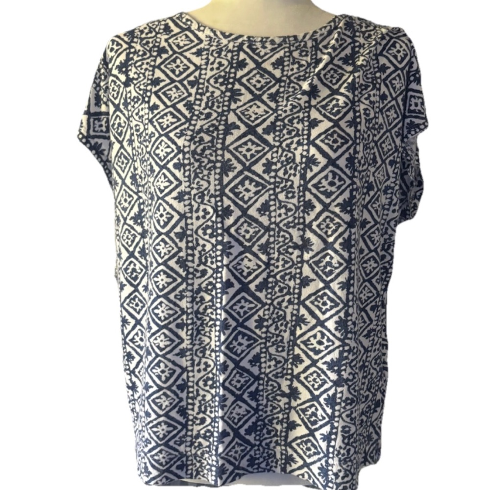 Chaps Geometric Patterned Blue and White Women's Top